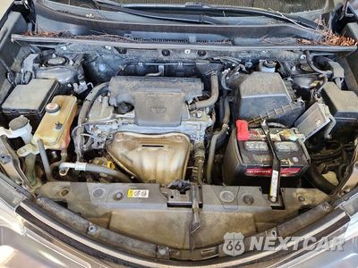 Zdjęcie 12 z 14 samochodu: 2018 TOYOTA RAV4 LE VIN:JTMBFREV7JJ745839 - miniatura