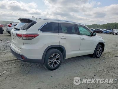 Trzecie zdjęcie samochodu z tyłu: 2016 TOYOTA HIGHLANDER XLE VIN:5TDJKRFHXGS242916 - miniatura