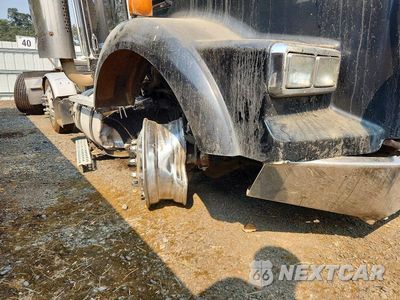 Zdjęcie 13 z 13 samochodu: 2003 KENWORTH T800 SEMI TRUCK VIN:1XKDPU0X13R384151 - miniatura