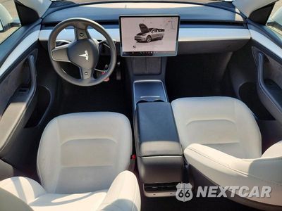 Zdjęcie 8 z 13 samochodu: 2023 TESLA MODEL Y VIN:7SAYGDEE8PF815023 - miniatura