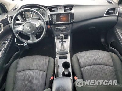Zdjęcie 8 z 12 samochodu: 2019 NISSAN SENTRA SV VIN:3N1AB7AP4KY380541 - miniatura