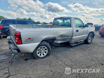Trzecie zdjęcie samochodu z tyłu: 2007 CHEVROLET SILVERADO K1500 CLASSIC VIN:1GCEK14XX7Z154962 - miniatura
