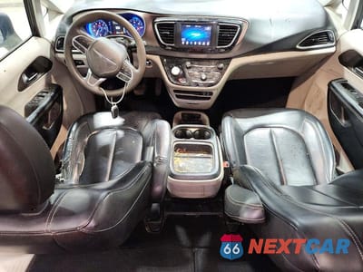 Zdjęcie 8 z 13 samochodu: 2020 CHRYSLER VOYAGER LXI VIN:2C4RC1DG9LR187261 - miniatura