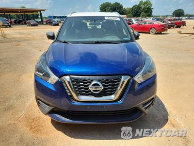 Piąte zdjęcie samochodu w środku: 2019 NISSAN KICKS SR VIN:3N1CP5CU1KL541412 - miniatura
