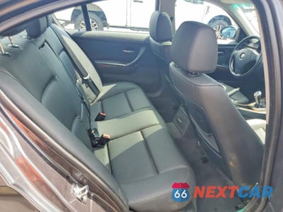 Zdjęcie 10 z 12 samochodu: 2006 BMW 325 I VIN:WBAVB13556KR59370 - miniatura