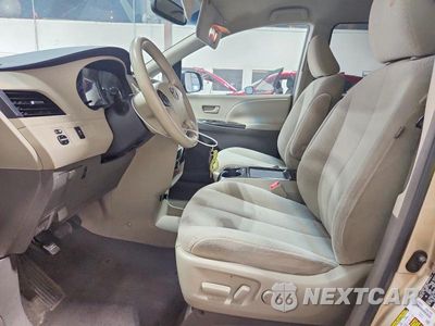 Zdjęcie 7 z 14 samochodu: 2011 TOYOTA SIENNA LE VIN:5TDKK3DC9BS009949 - miniatura