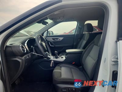Zdjęcie 7 z 13 samochodu: 2025 CHEVROLET BLAZER 2LT VIN:3GNKBCR41SS189593 - miniatura