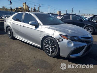 Czwarte zdjęcie samochodu z boku: 2022 TOYOTA CAMRY SE VIN:4T1G11AK8NU673289 - miniatura