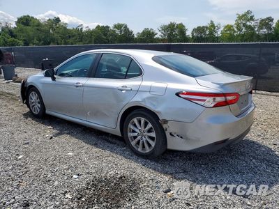 Drugie zdjęcie samochodu z przodu: 2018 TOYOTA CAMRY LE VIN:4T1B11HK8JU078095 - miniatura