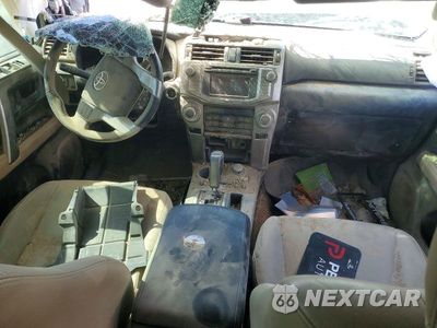 Zdjęcie 8 z 13 samochodu: 2012 TOYOTA 4RUNNER LIMITED VIN:JTEBU5JR2C5105388 - miniatura
