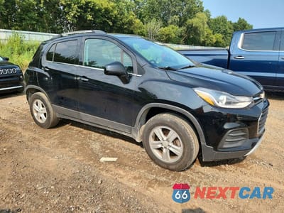 Czwarte zdjęcie samochodu z boku: 2019 CHEVROLET TRAX 1LT VIN:3GNCJPSB4KL212155 - miniatura