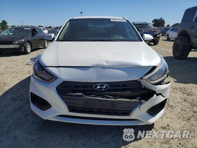 Piąte zdjęcie samochodu w środku: 2018 HYUNDAI ACCENT SEL VIN:3KPC24A33JE011624 - miniatura