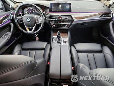 Zdjęcie 8 z 13 samochodu: 2019 BMW 530 XI VIN:WBAJA7C59KG912618 - miniatura
