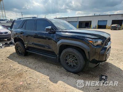 Czwarte zdjęcie samochodu z boku: 2025 TOYOTA 4RUNNER TRD OFF-ROAD PREMIUM VIN:JTEVA5BR8S5063957 - miniatura