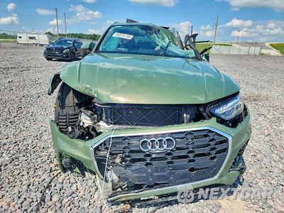 Piąte zdjęcie samochodu w środku: 2021 AUDI Q5 E PRESTIGE VIN:WA1F2AFYXM2110324 - miniatura