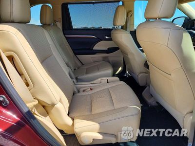 Zdjęcie 11 z 13 samochodu: 2019 TOYOTA HIGHLANDER LIMITED VIN:5TDYZRFH2KS351180 - miniatura