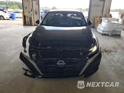 Piąte zdjęcie samochodu w środku: 2024 NISSAN ALTIMA SV VIN:1N4BL4DV4RN395240 - miniatura