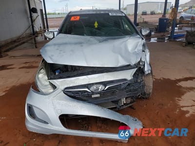 Piąte zdjęcie samochodu w środku: 2014 HYUNDAI ACCENT GLS VIN:KMHCT4AE8EU707431 - miniatura