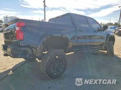 Trzecie zdjęcie samochodu z tyłu: 2023 CHEVROLET SILVERADO K1500 RST VIN:2GCUDEED4P1144213 - miniatura