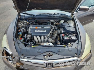 Zdjęcie 11 z 12 samochodu: 2006 HONDA ACCORD EX VIN:1HGCM56756A102188 - miniatura