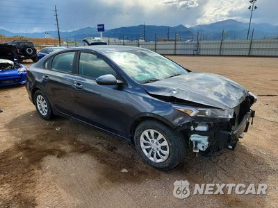 Czwarte zdjęcie samochodu z boku: 2024 KIA FORTE LX VIN:3KPF24AD7RE697698 - miniatura