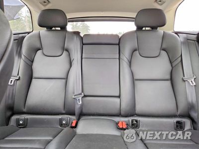 Zdjęcie 10 z 13 samochodu: 2018 VOLVO XC60 T6 MOMENTUM VIN:YV4A22RK7J1096216 - miniatura