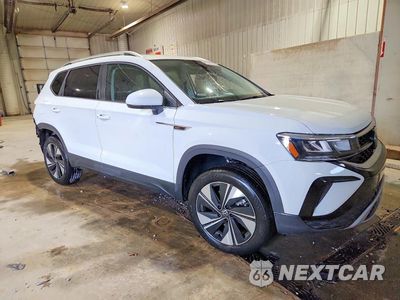 Czwarte zdjęcie samochodu z boku: 2024 VOLKSWAGEN TAOS SE VIN:3VVVX7B24RM121313 - miniatura
