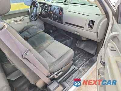 Zdjęcie 8 z 11 samochodu: 2011 CHEVROLET SILVERADO K2500 HEAVY DUTY VIN:1GC2KVCG5BZ144814 - miniatura