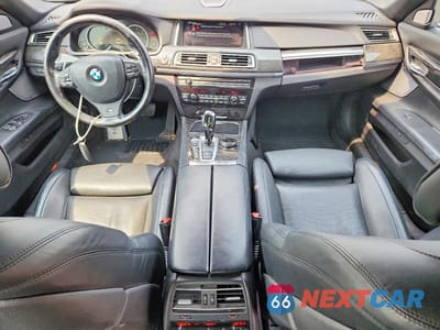 Zdjęcie 8 z 12 samochodu: 2015 BMW 750 LXI VIN:WBAYF8C5XFD655160 - miniatura