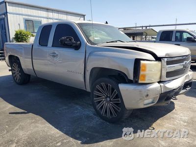 Czwarte zdjęcie samochodu z boku: 2008 CHEVROLET SILVERADO C1500 VIN:2GCEC190081204139 - miniatura