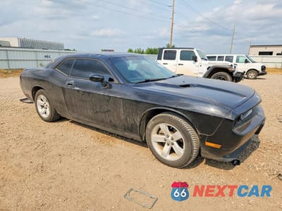 Czwarte zdjęcie samochodu z boku: 2010 DODGE CHALLENGER SE VIN:2B3CJ4DV5AH261520 - miniatura