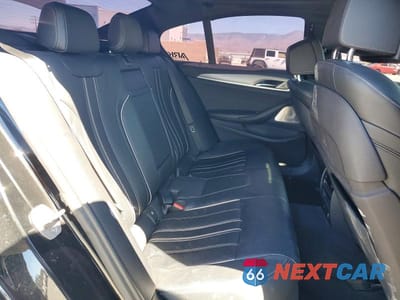 Zdjęcie 10 z 12 samochodu: 2018 BMW M550XI VIN:WBAJB9C53JB035077 - miniatura