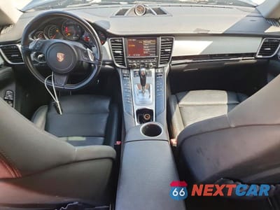 Zdjęcie 8 z 12 samochodu: 2014 PORSCHE PANAMERA 2 VIN:WP0AA2A74EL010450 - miniatura