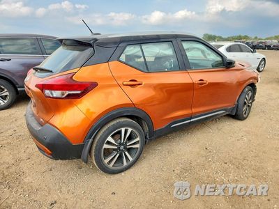 Trzecie zdjęcie samochodu z tyłu: 2020 NISSAN KICKS SR VIN:3N1CP5DV8LL563495 - miniatura