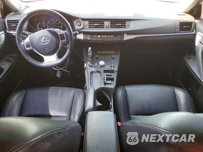 Zdjęcie 8 z 12 samochodu: 2013 LEXUS CT 200 VIN:JTHKD5BH6D2165847 - miniatura