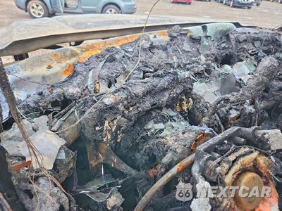 Zdjęcie 9 z 12 samochodu: 2016 GMC SIERRA K3500 DUMP TRUCK VIN:1GD32VCG3GZ277191 - miniatura