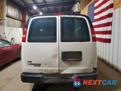 Zdjęcie 6 z 13 samochodu: 2011 CHEVROLET EXPRESS G1500 VIN:1GCSHAF40B1134117 - miniatura
