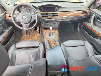 Zdjęcie 8 z 12 samochodu: 2009 BMW 328 XI VIN:WBAPK73559A450370 - miniatura