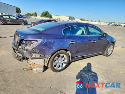 Trzecie zdjęcie samochodu z tyłu: 2013 BUICK LACROSSE PREMIUM VIN:1G4GF5E39DF271179 - miniatura