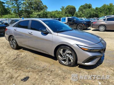 Czwarte zdjęcie samochodu z boku: 2025 HYUNDAI ELANTRA SEL SPORT VIN:KMHLM4DG5SU934663 - miniatura