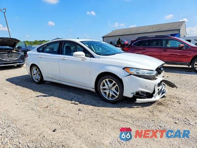 Czwarte zdjęcie samochodu z boku: 2013 FORD FUSION SE VIN:3FA6P0H70DR304397 - miniatura
