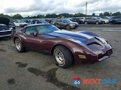 Czwarte zdjęcie samochodu z boku: 1981 CHEVROLET CORVETTE VIN:1G1AY876XBS415686 - miniatura
