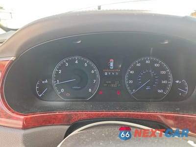 Zdjęcie 9 z 12 samochodu: 2013 HYUNDAI EQUUS SIGNATURE VIN:KMHGH4JH4DU067911 - miniatura