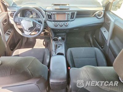 Zdjęcie 8 z 13 samochodu: 2018 TOYOTA RAV4 LE VIN:2T3BFREV9JW833275 - miniatura