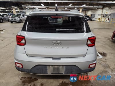 Zdjęcie 6 z 13 samochodu: 2020 HYUNDAI VENUE SEL VIN:KMHRC8A31LU029960 - miniatura