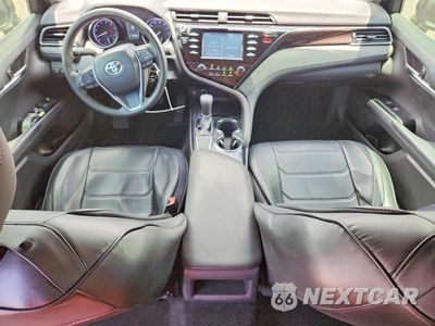 Zdjęcie 8 z 12 samochodu: 2019 TOYOTA CAMRY L VIN:4T1B11HKXKU723329 - miniatura