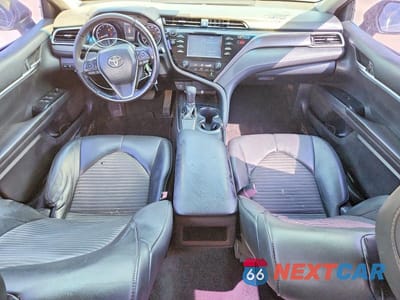 Zdjęcie 8 z 12 samochodu: 2018 TOYOTA CAMRY SE VIN:4T1B11HK4JU590484 - miniatura