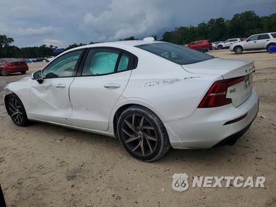 Drugie zdjęcie samochodu z przodu: 2020 VOLVO S60 T5 MOMENTUM VIN:7JR102FKXLG043704 - miniatura