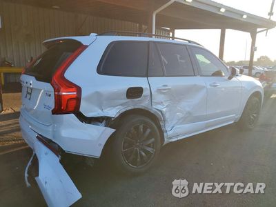 Trzecie zdjęcie samochodu z tyłu: 2017 VOLVO XC90 T6 VIN:YV4A22PK7H1147405 - miniatura