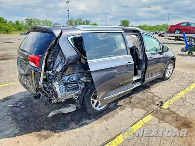 Trzecie zdjęcie samochodu z tyłu: 2020 CHRYSLER PACIFICA LIMITED VIN:2C4RC1GG5LR284114 - miniatura